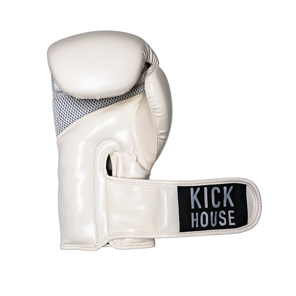 16oz Synthetic Leather Boxing Gloves